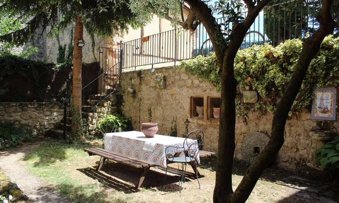 Frias Cottage | Lugar Histórico con Encanto en la Ciudad Medieval de Frías