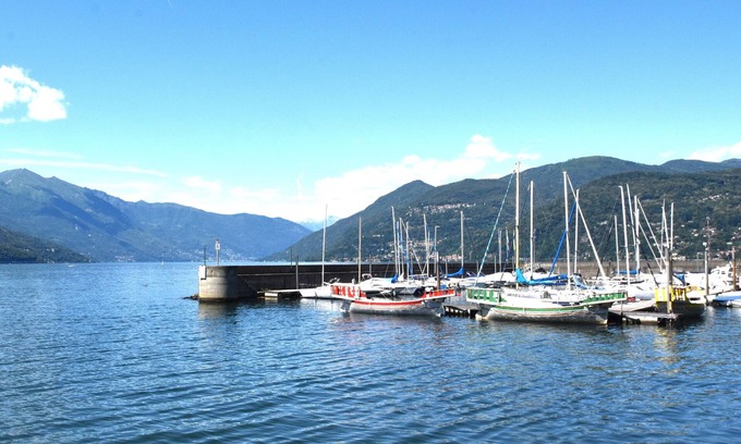 Luino Apartment | Luino House