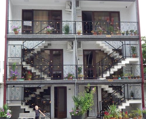Kobuleti House | Luka & Eka
