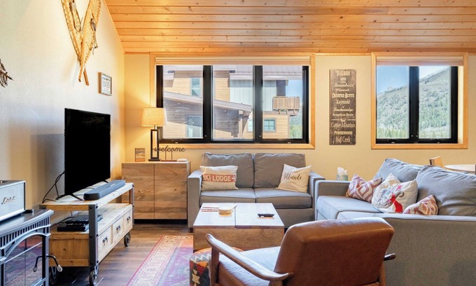 Telluride House | Lulu City 5C by Avantstay Practical Condo Near the Slopes & Downtown
