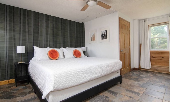 Balsam Lake Hotel | LumberJill Lodge #8 | Dog Friendly King Room