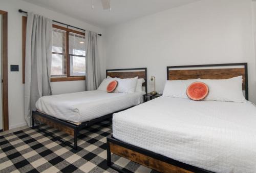 Balsam Lake Apartment | LumberJill Lodge Room 4