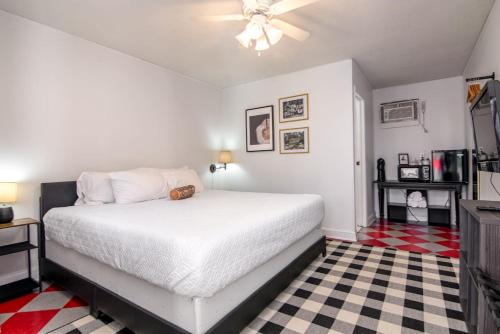 Balsam Lake Apartment | LumberJill Lodge Room 6