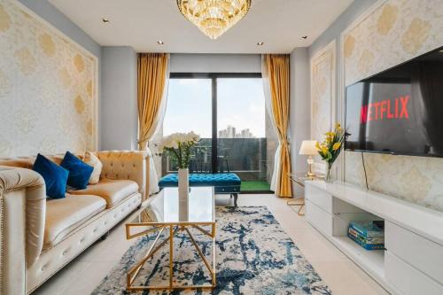 Tropicana Apartment | Lumi Tropicana Golf Course View