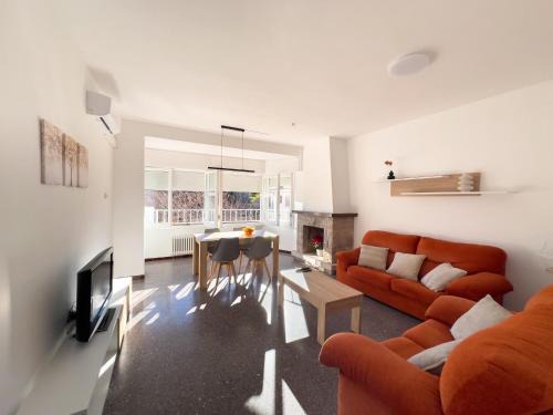 Figueres Apartment | Luminoso Apartamento a 4 min del Museo Dalí - Caserna 13
