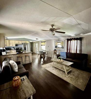 Kingfisher Apartment | Luna Belle
