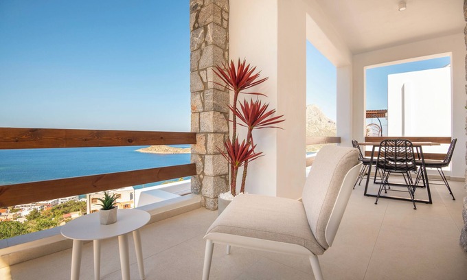 Mirties Villa | Luna | Mia Anasa - Luxury Suites