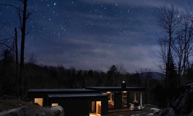 La Conception House | Luna's Haven - a modern 3 bedroom 2 bath chalet near Mont Tremblant
