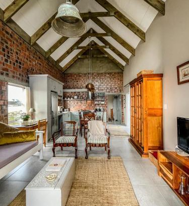 St. Helena Bay Apartment | Luname`s