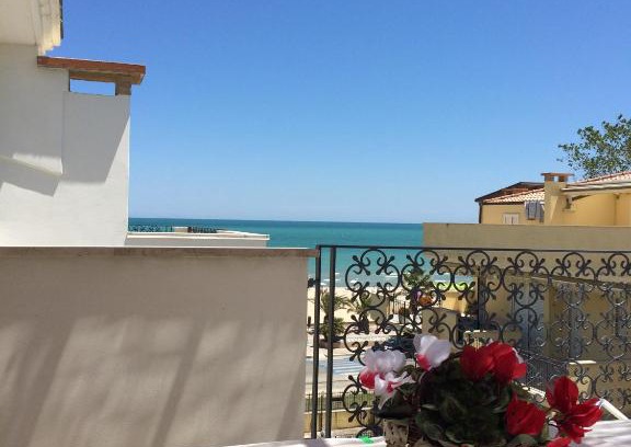 Tortoreto Lido Apartment | lungomare