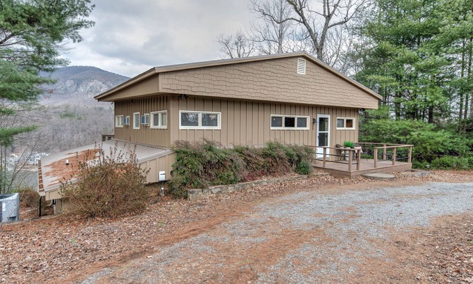 Lake Lure Cottage | Lure you Inn - Spectacular Mountain and Lake Views
