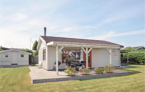 Hejlsminde Strand House | Lurifax