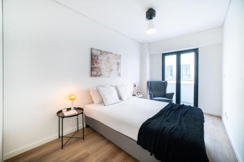 Santo Amaro Apartment | Lusíadas 53 2ºD - Beautiful two-bedroom apartment
