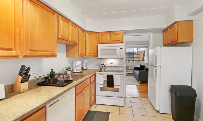 Arlington Heights Apartment | Lush 1BR Apt in Quiet Arlington Heights