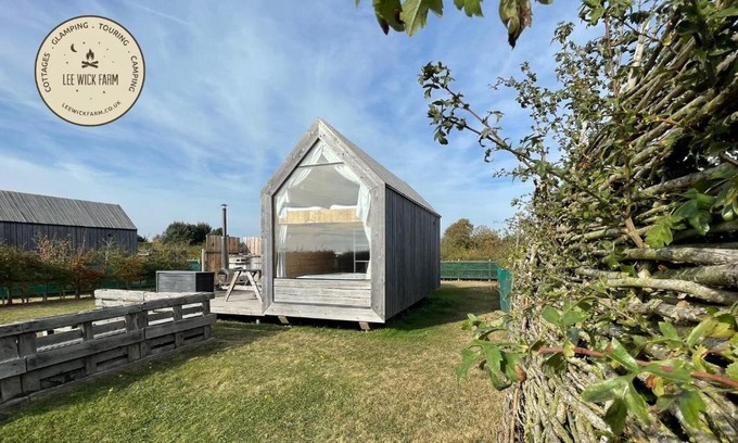 Brightlingsea House | Lushna 6 Petite at Lee Wick Farm Cottages & Glamping