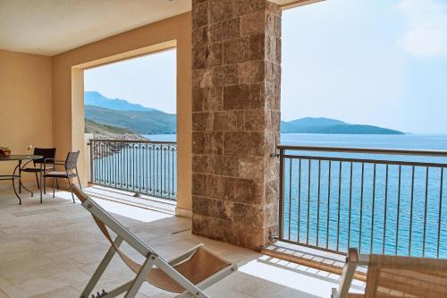 Radovici Apartment | Lustica Apartments Marina