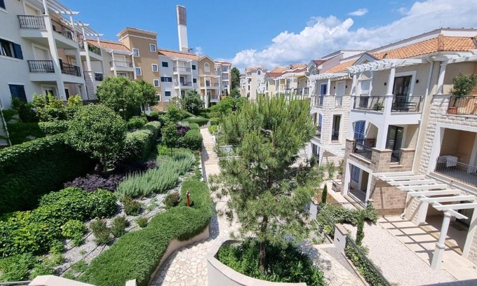 Radovici Apartment | Lustica Lux