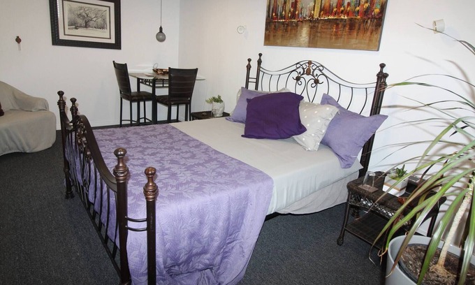Notre-Dame-des-Monts House | Luther King Grande Chambre Décor Moderne Et Relaxe