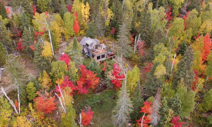 Lutsen Cabin | Lutsen Little Bear Lodge - Secluded Lutsen Mountain Cabin With Superior View