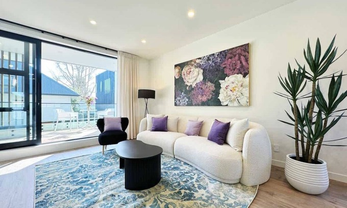 Greenlane Condo | Lux 4B Holiday House in Greenlane - ASBshowgrounds