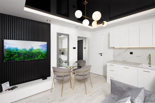 Radom Apartment | "Lux Apartament" w pobliżu basen,galeria,siłownia,lotnisko 8min