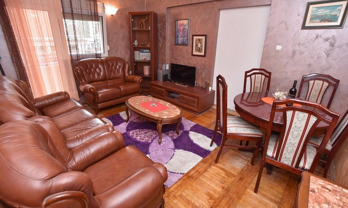 Golubovina Apartment | Lux apartment in city center / 10 minutes from beach