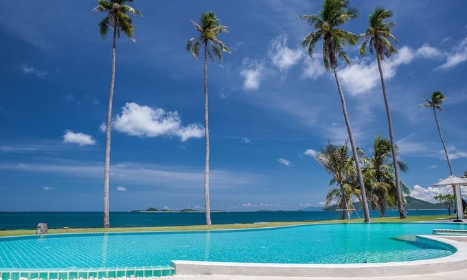 Thong Krut Villa | Lux Beachfront Home for perfect family vacations