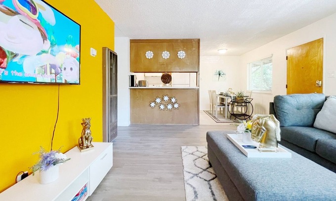 Lafayette Apartment | Lux, Chic & convenient 2B1b, center of Lafayette