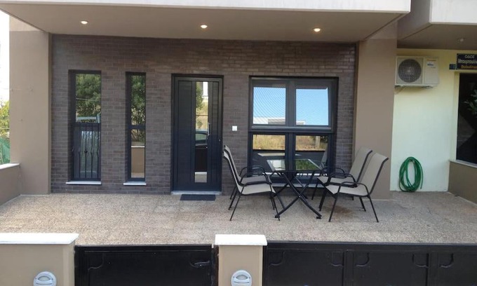 Nea Michaniona Apartment | LUX groundfloor apartment in coastal N.Michaniona