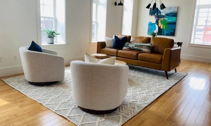 Warsaw Condo | Lux Loft Downtown Warsaw