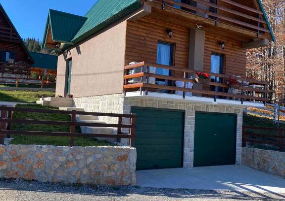 Zabljak Villa | LUX VILLA MAXiM