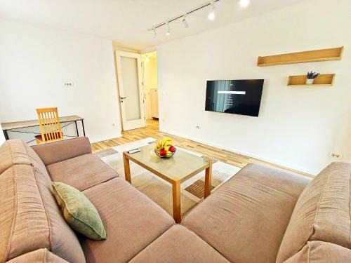 Old Town Apartment | LuxApart Cobanija City Centar free parking