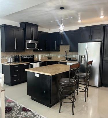 McAllen Apartment | Luxe 3BR & 2BA Condo Near Airport & Shopping Mall