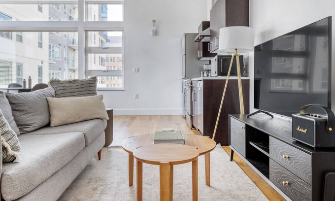 Cherry Creek Apartment | Luxe Cherry Creek Studio w/ W/D, Roof & Lounge, nr mall, by Blueground