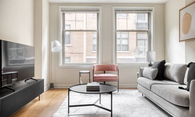 West End Apartment | Luxe Foggy Bottom 1BR w/Den, Pool & Gym, near GWU, by Blueground