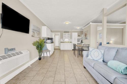Lynn Haven House | Luxe Guest Suite Near The Emerald Coast of PCB