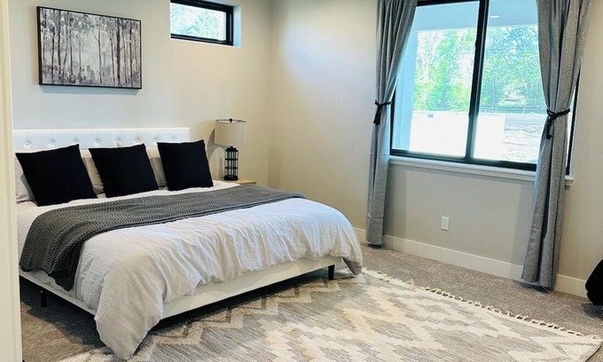 Montrose House | Luxe Hideaway Heading to Telluride & Ouray 019682