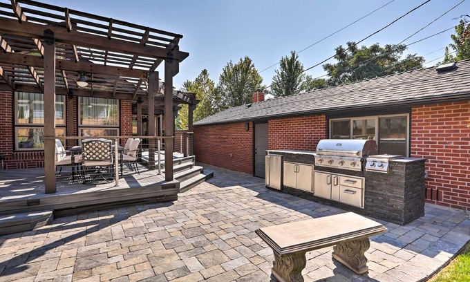 Old Southwest House | Luxe Home w/Backyard Oasis ~ 1 Mi to Midtown