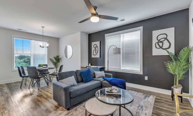 Hayes Apartment | Luxe King 2BR Suite Mins to Downtown Durham!