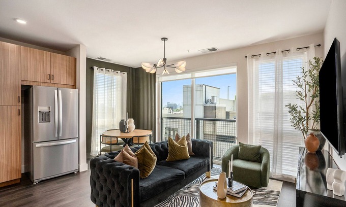 Westside Condo | Luxe Midtown-ATL Oasis-5Star Amenities +Free Parking!