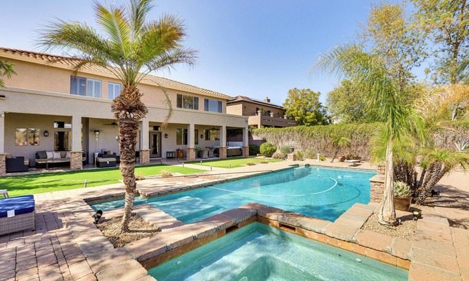 Carefree Crossing House | Luxe Mtn-View Mansion w/Hot Tub in Phoenix!
