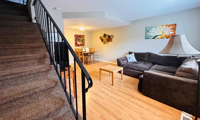 Southeast Boise Apartment | Luxe on Penn Family Friendly, Toddler amenities, baby proof with baby gate, toys, bath toys, cups and plates, Separate Workstation with Desk and Monitor, located in desirable SE Boise next to the Greenbelt and Boise River