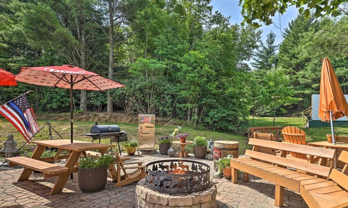 Ennice House | Luxe Park Model RV with Outdoor Entertainment!