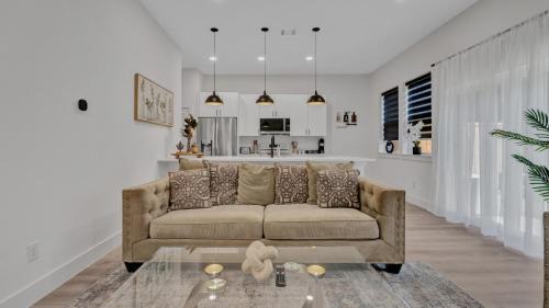 Dallas House | Luxe Retreat in the Heart of Dallas l Pet-Friendly