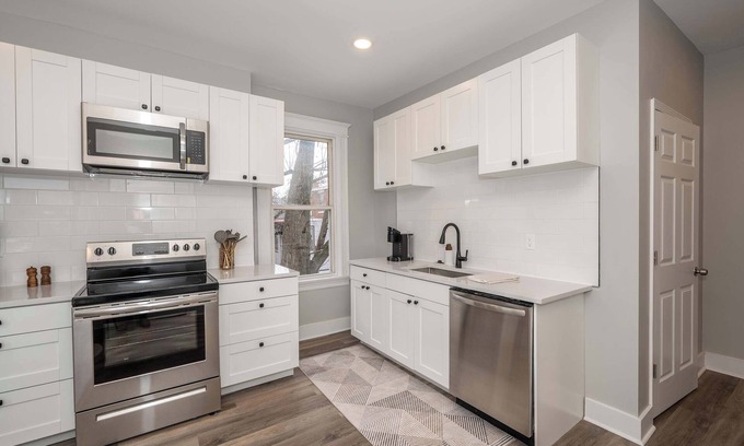 Covington House | Luxe Spot Suites