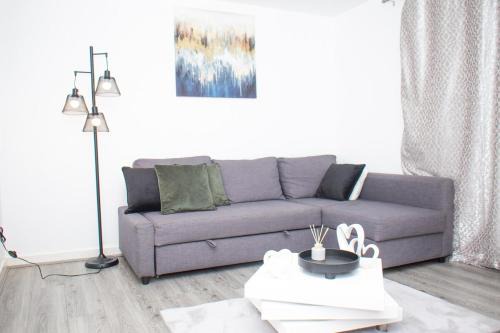Belle Vue House | Luxe stylish stay in central Manchester