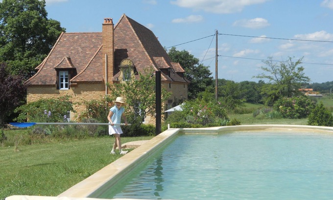 Coux-et-Bigaroque-Mouzens Cottage | Luxury 18th Century Dordogne Cottage with Private Pool
