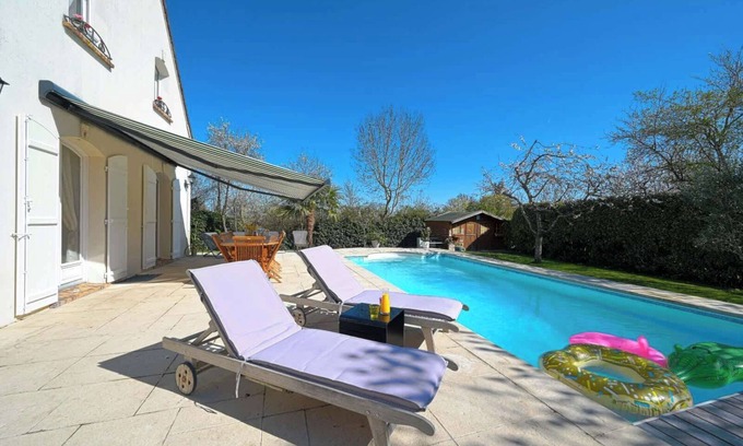 Medan Villa | Luxueuse Villa avec piscine chauffee