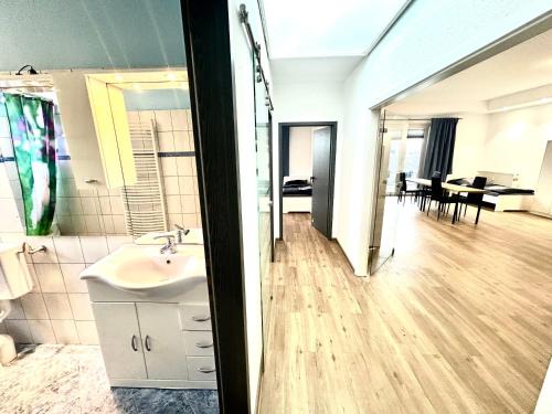 Glinde Apartment | Luxuriöse 170qm All-in-Ferienwohnung