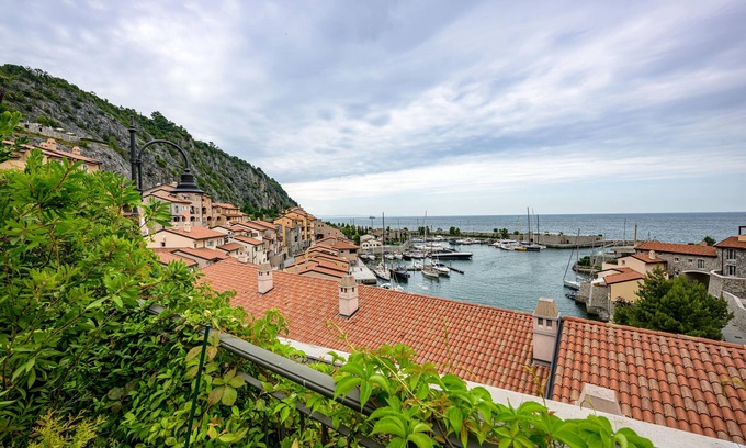 Duino-Aurisina Apartment | Luxuriöse Wohnung in Portopiccolo mit Garten und Privatstrand Privates